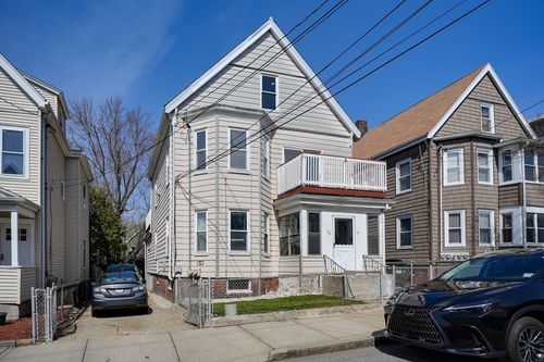 9 Jay St, Somerville, MA, 02144-2711 | Card Image