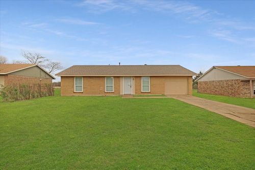 2114 Sunset Dr, Brookston, TX, 75421-9726 | Card Image