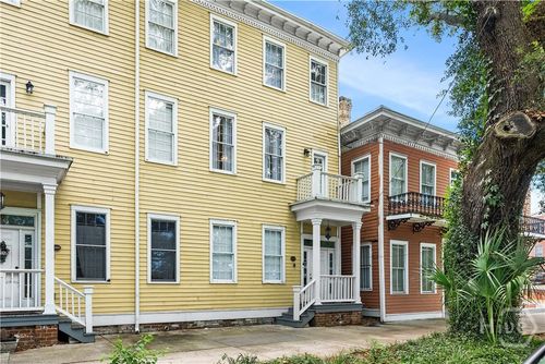 521 E Broad St, Savannah, GA, 31401-5138 | Card Image