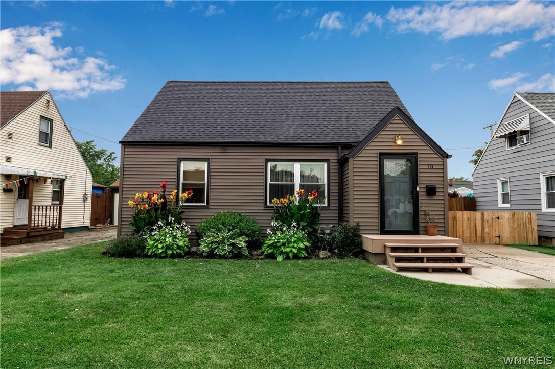 Coventry Rd, Buffalo, NY 14217