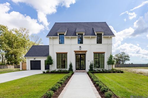 154 Magnolia Wood Ave, Baton Rouge, LA, 70808-6821 | Card Image