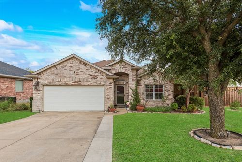 2668 Pioneer Bluffs Rd, Balch Springs, TX, 75181-2135 | Card Image
