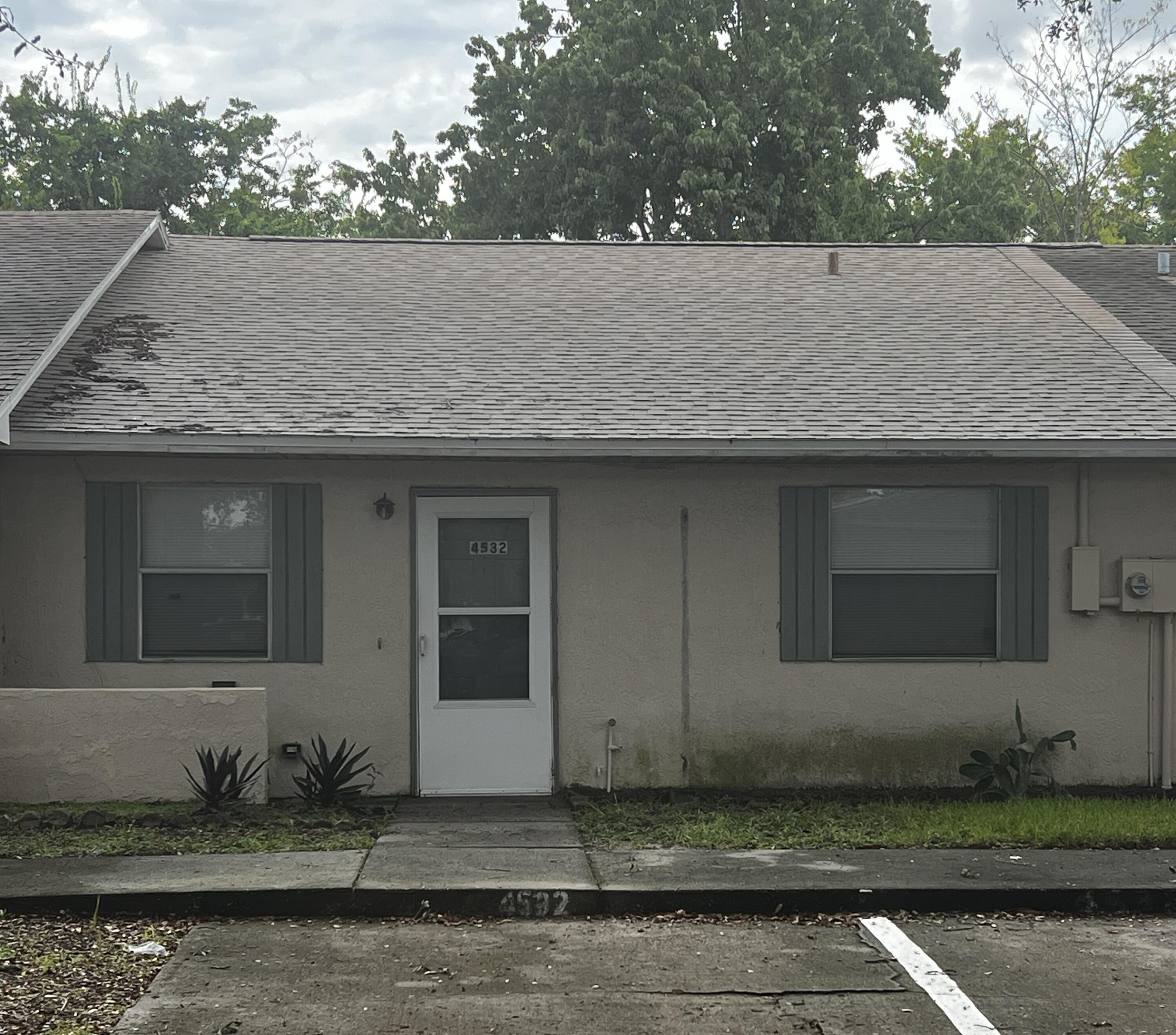 Memory Ln, Titusville, FL 32780