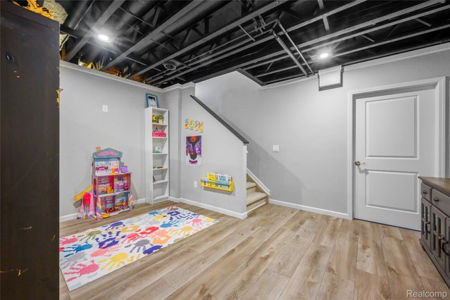 Finished Basement | Image 45