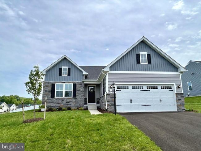 17 Perspective Pl, House other with 3 bedrooms, 3 bathrooms and null parking in HEDGESVILLE WV | Image 53