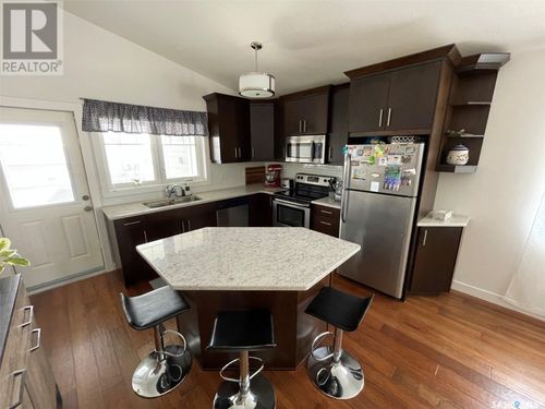 4267 Green Apple Dr E, Regina, SK, S4V1S1 | Card Image