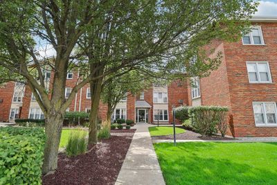 4 - 10805 S Pulaski Road, Condo with 2 bedrooms, 1 bathrooms and 3 parking in Chicago IL | Image 1