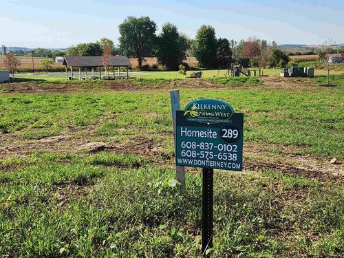 1605 Eileen Ct, WAUNAKEE, WI, 53597-9154 | Card Image