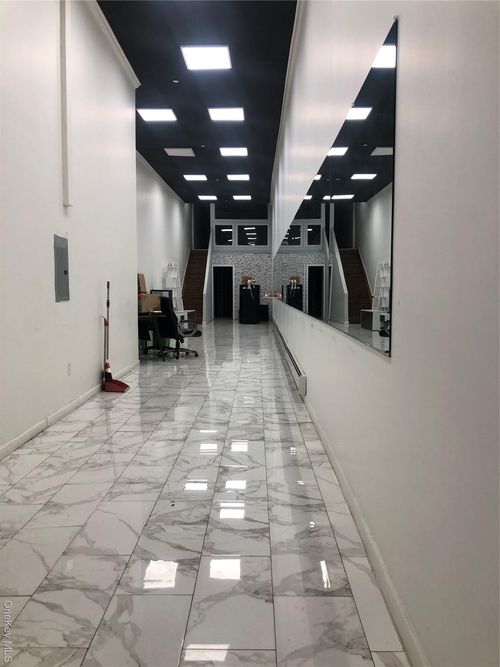 651 Courtlandt Ave, Bronx, NY, 10451-5001 | Card Image