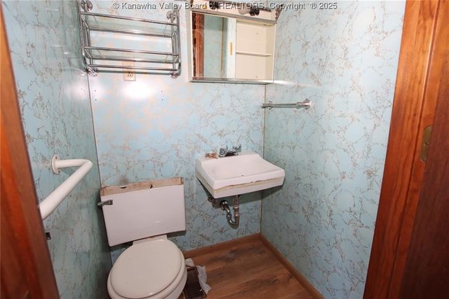 2207 W Virginia Ave, Home with 0 bedrooms, 0 bathrooms and null parking in Dunbar WV | Image 34