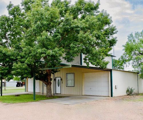 101 S Loop Drive, Brady, TX, 76825 | Card Image