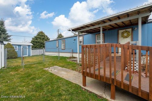 2243 W Gueneveres Way, Post Falls, ID, 83854-8014 | Card Image