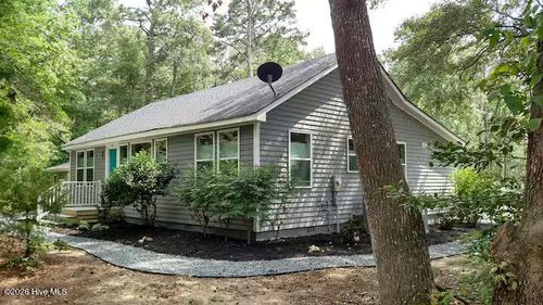 227 Colonial Beach Rd, Jarvisburg, NC, 27947-9519 | Card Image