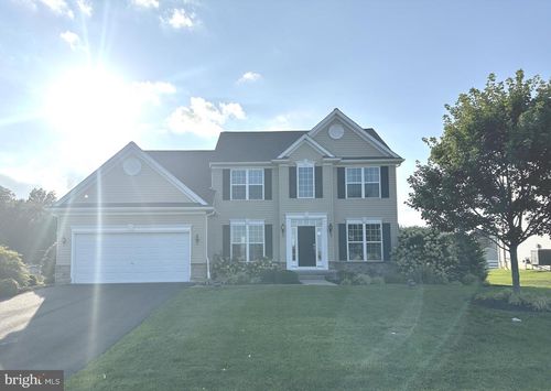 211 Arrowood Dr, SMYRNA, DE, 19977-4443 | Card Image