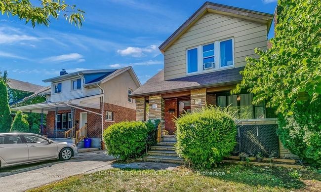 329 Rankin Ave, House other with 8 bedrooms, 3 bathrooms and 4 parking in Windsor ON | Image 4