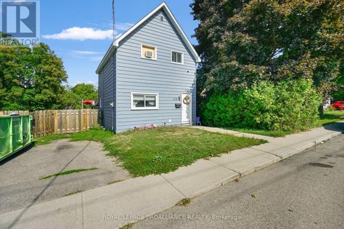 138 Brock St, Brockville, ON, K6V4G4 | Card Image