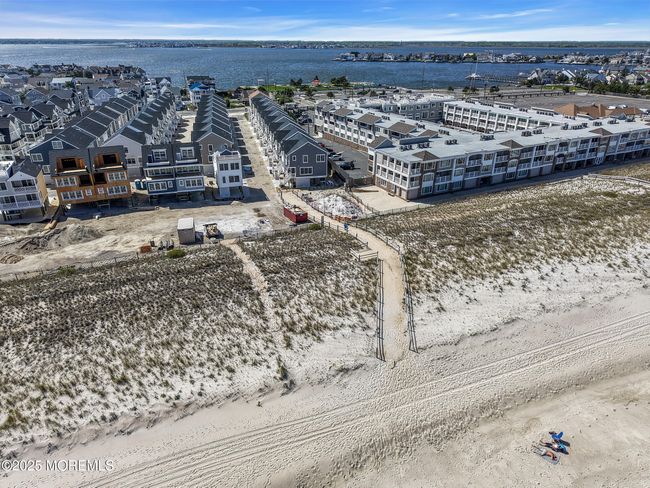 6 Shell Rd, Condo with 2 bedrooms, 3 bathrooms and 2 parking in Mantoloking NJ | Image 30