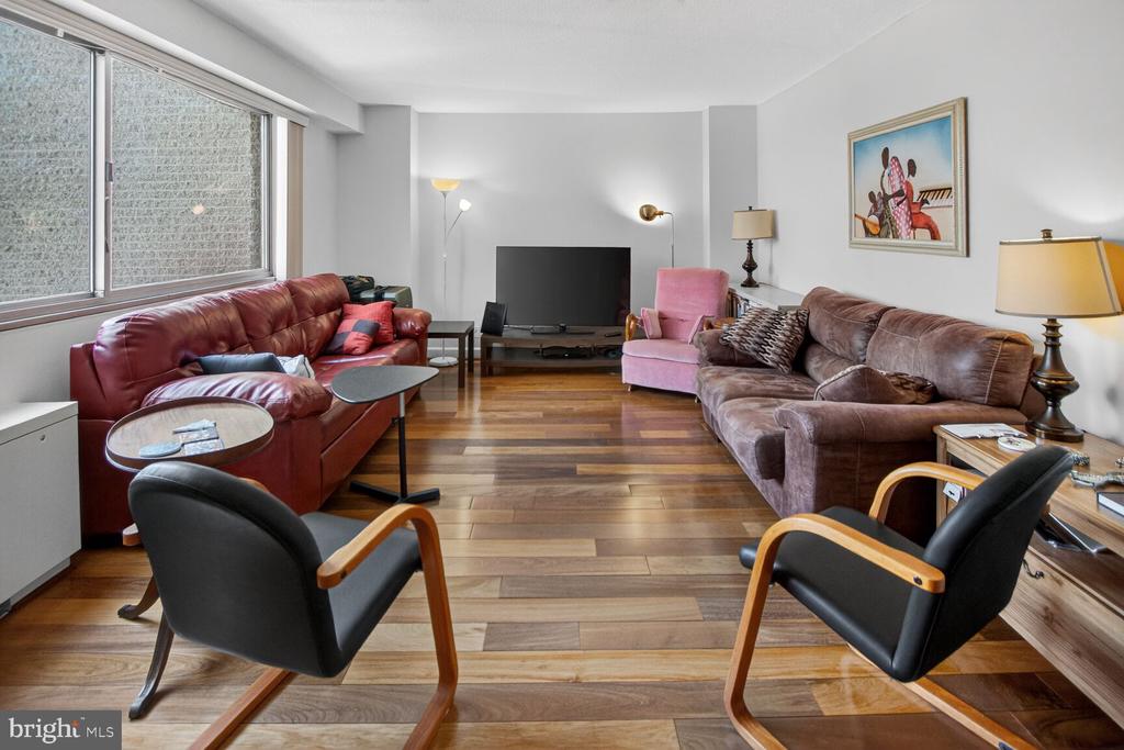 Residential in CHEVY CHASE 5