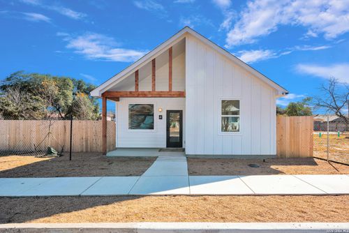 3-1535 Lennon Ave, San Antonio, TX, 78223-2509 | Card Image