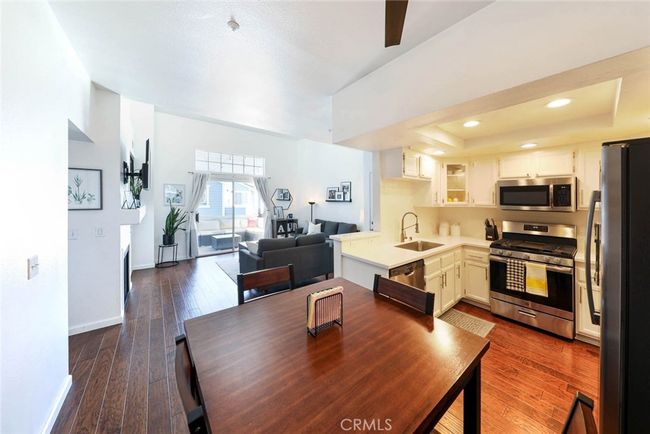 121F - 121 S Lakeview Ave, Condo with 2 bedrooms, 2 bathrooms and 2 parking in Placentia CA | Image 8