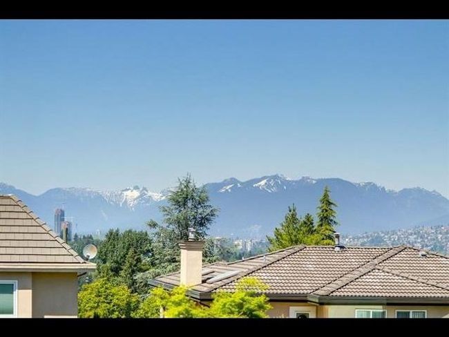 6005 Humphries Pl, House other with 5 bedrooms, 3 bathrooms and 6 parking in Burnaby BC | Image 4