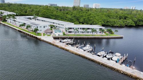 apt-12-2700 Ne 135th St, North Miami, FL, 33181-3578 | Card Image