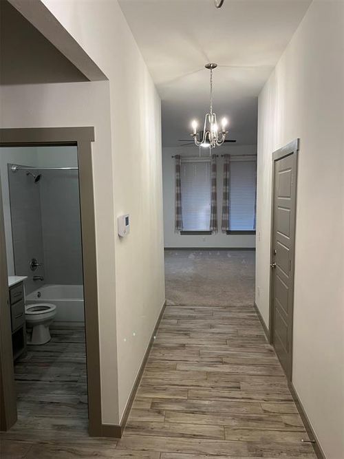 2005 Jackson Drive, Norman, OK, 73071 | Card Image