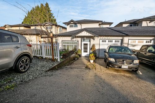 5461 Manor St, Burnaby, BC, V5G1B6 | Card Image