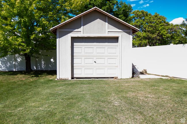 Storage shed | Image 35