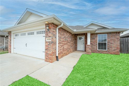 6110 Nw Mcclellen St, Bentonville, AR, 72713-6016 | Card Image
