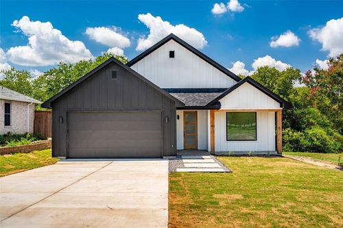 1017 Cedarcrest Dr, Mesquite, TX, 75149-5683 | Card Image