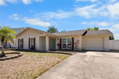 6908 Spanish Moss Cir, Tampa, FL, 33625-6556 | Card Image