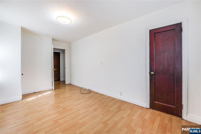 10 5 Th St, Home with 4 bedrooms, 2 bathrooms and null parking in Ridgefield Park NJ | Image 10