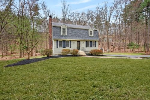 111 Goss Ln, Lancaster, MA, 01523-2161 | Card Image