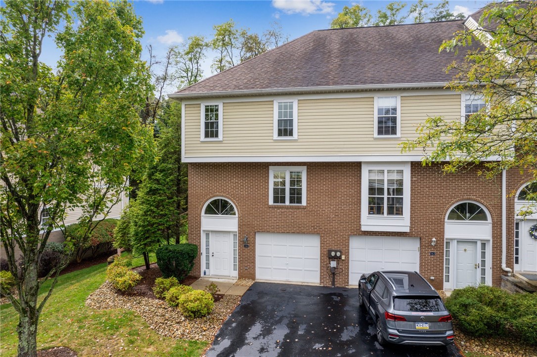 Lakewood Dr, Monroeville, PA 15146