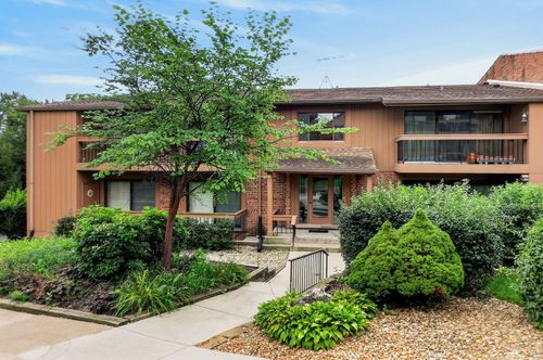 3-2-8090 Garfield Ave, Burr Ridge, IL, 60527-5905 | Card Image
