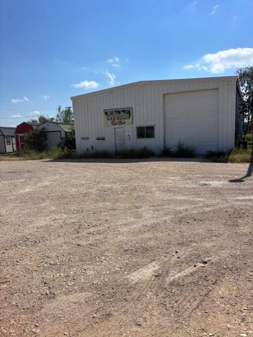 505 Nw 12th St, Big Spring, TX, 79720-1204 | Card Image
