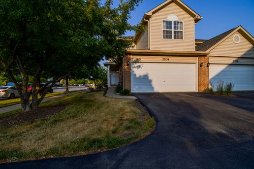 1704 Windward Ave, Naperville, IL, 60563-2357 | Card Image