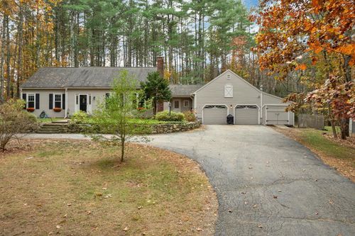 10 Winterberry Dr, Amherst, NH, 03031-1605 | Card Image