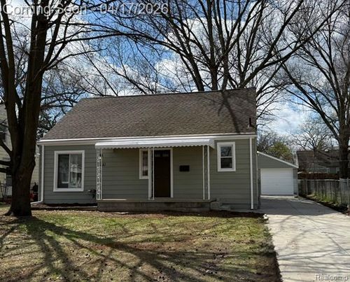 23261 Seneca St, Oak Park, MI, 48237-3706 | Card Image