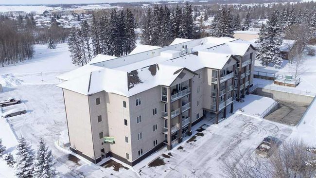201 - 5205 Woodland Road, Home with 2 bedrooms, 1 bathrooms and 1 parking in Innisfail AB | Image 24
