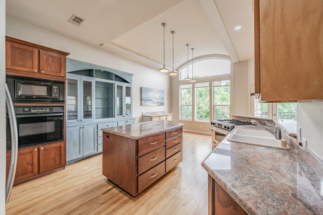 11 Intrepid Cir, House other with 3 bedrooms, 3 bathrooms and null parking in Rockwall TX | Image 7