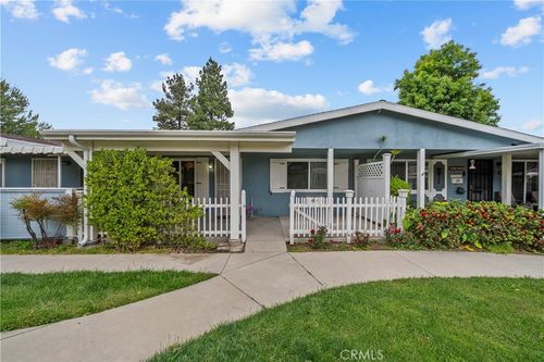 b-19148 Avenue Of The Oaks, Newhall, CA, 91321-5315 | Card Image