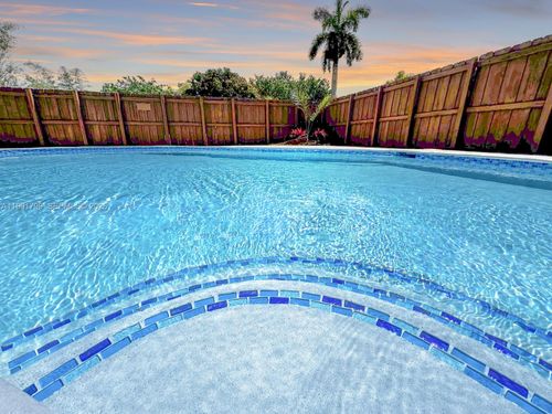 2101 N 56th Ave, Hollywood, FL, 33021-3301 | Card Image