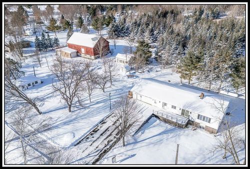 E8130 Flease Road, MUKWA, WI, 54961 | Card Image