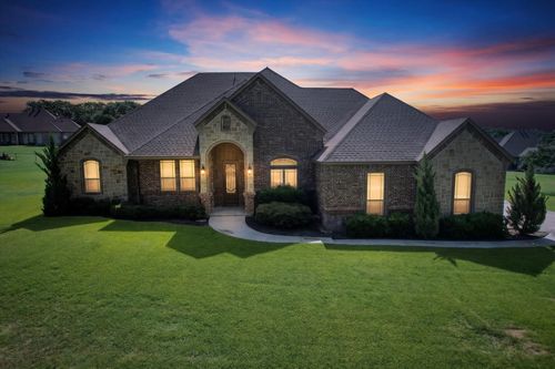 197 Ellis Creek Dr, Weatherford, TX, 76085-1631 | Card Image