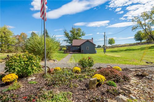 16 Valley View Rd, Eighty Four, PA, 15330-2452 | Card Image