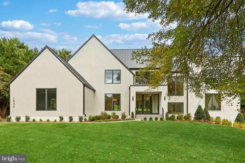 1039 Harriman St, GREAT FALLS, VA, 22066-2545 | Card Image