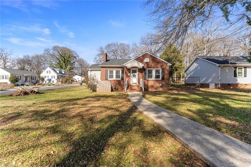 125 Beulah Dr, Anderson, SC, 29625-2825 | Card Image