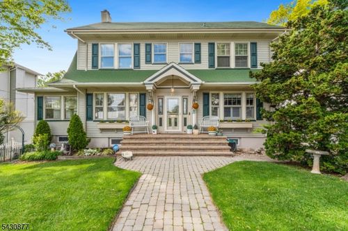 23 Pleasant Pl, Kearny, NJ, 07032-1830 | Card Image